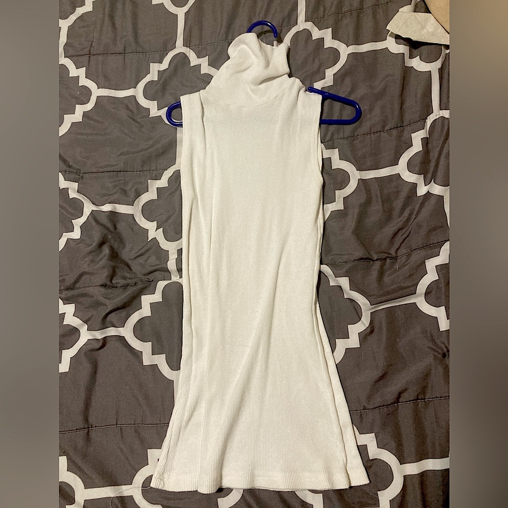 Short Sleeved White Turtleneck Shirt